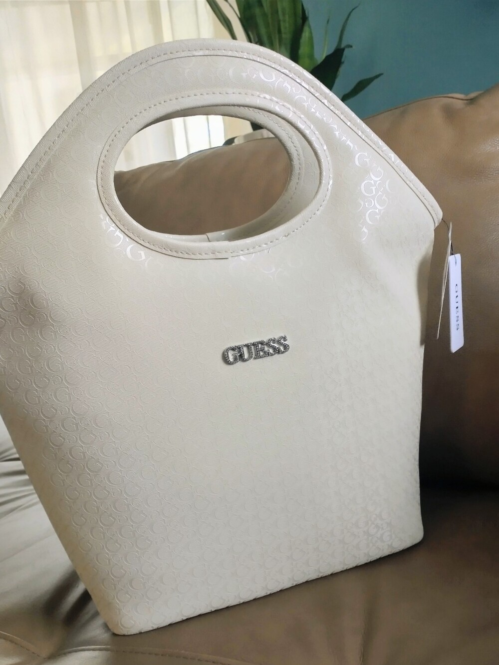 NWT Guess Embossed Insulated Bling Logo Lunch Tote Cream
